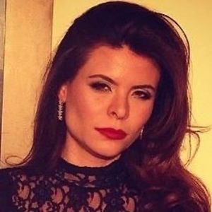 Meet your Posher, Ana-flavia